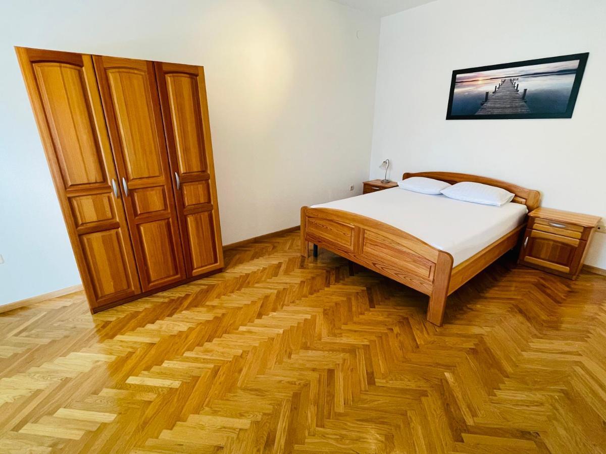 Apartments Basilea Biograd Na Moru Ngoại thất bức ảnh