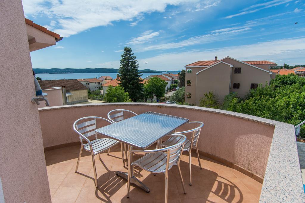 Apartments Basilea Biograd Na Moru Phòng bức ảnh